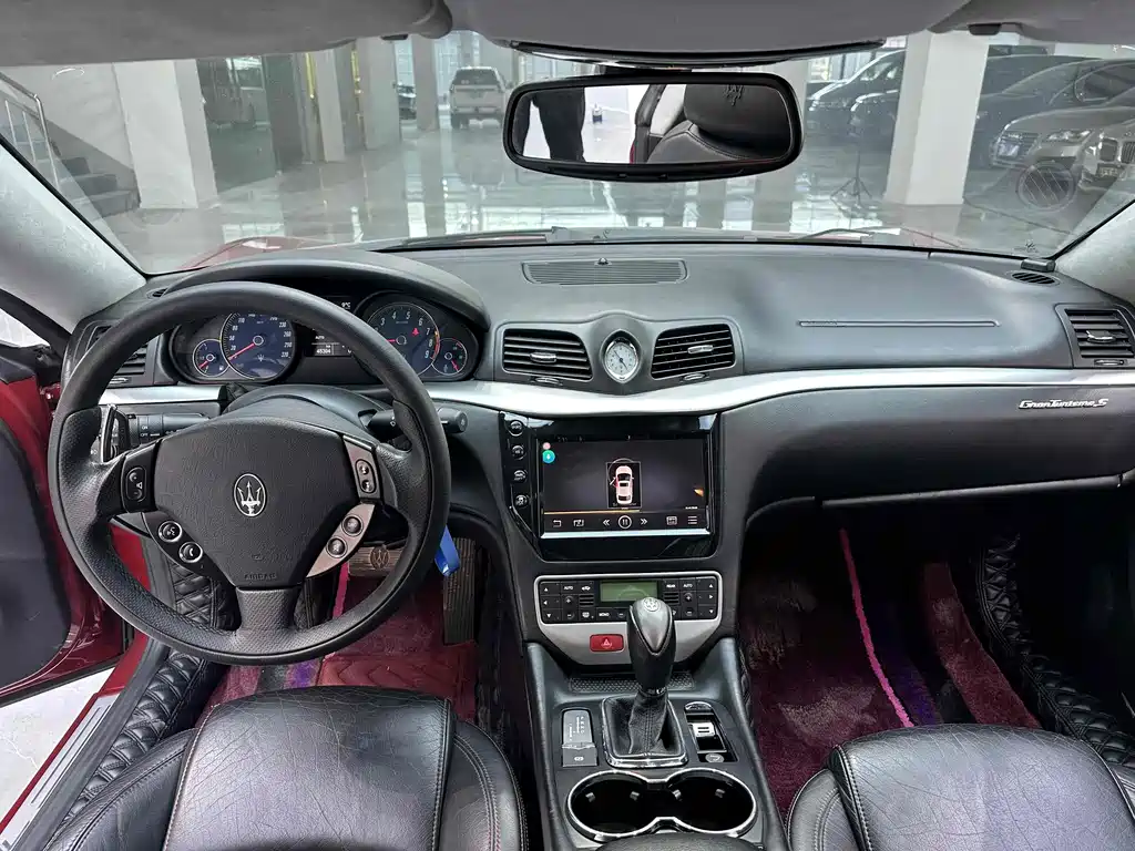Gran Turismo 2009 4.7L Sport Automatic