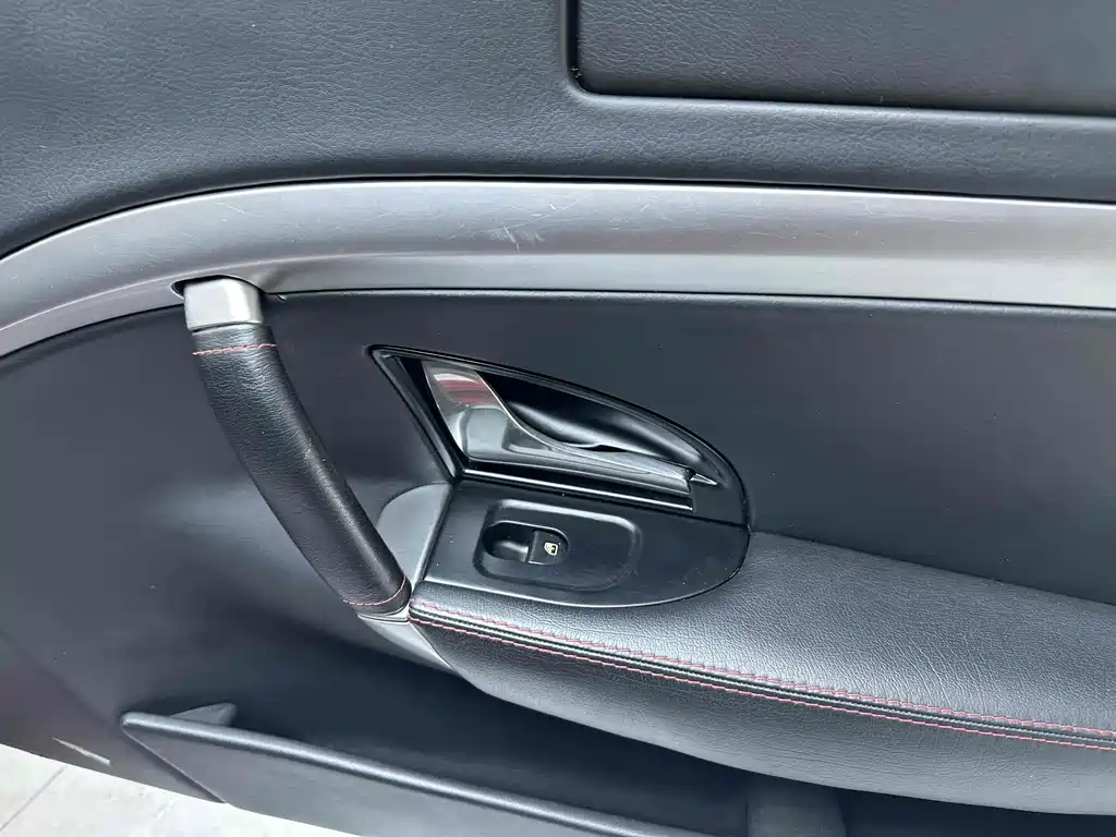 Gran Turismo 2009 4.7L Sport Automatic