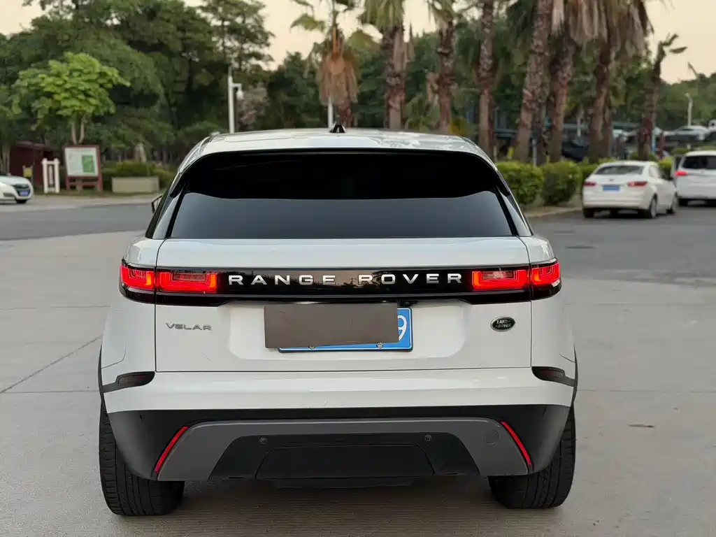 Range Rover Velar 2022 250PS