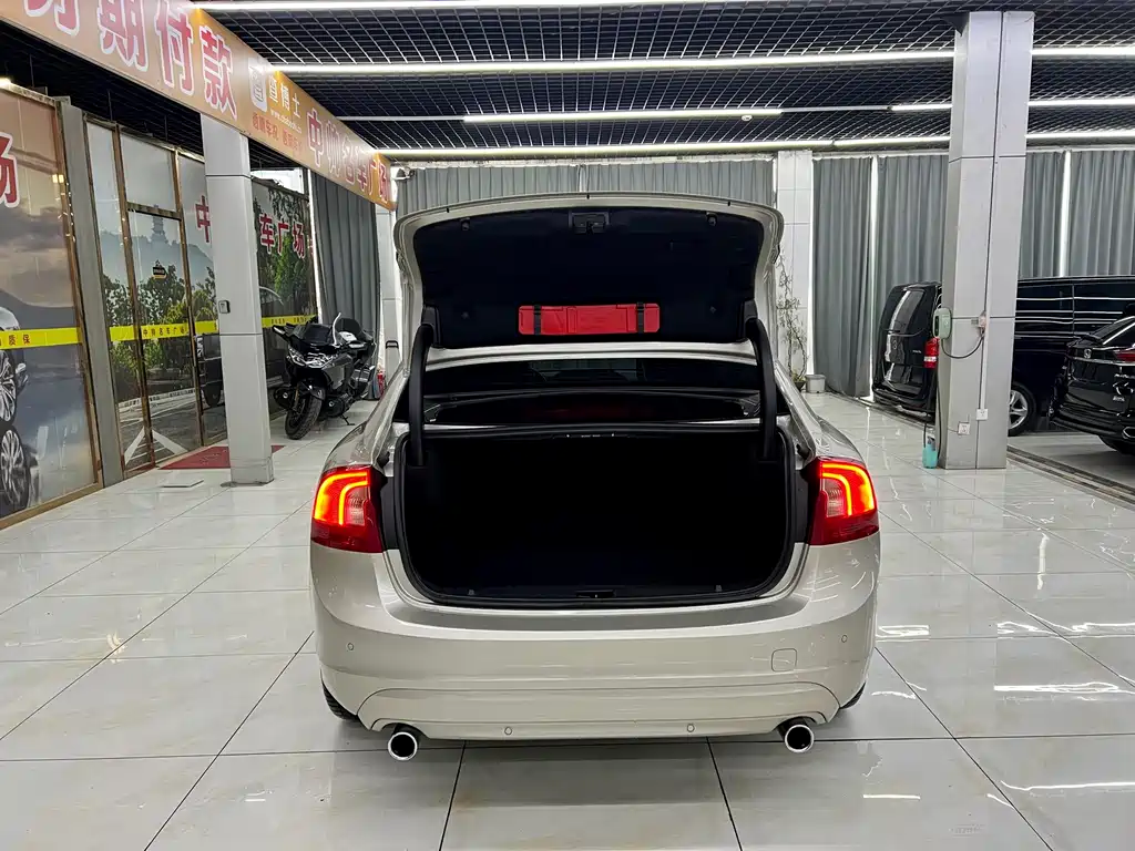 Volvo S60 2019 S60L T3 Smart Progress Edition