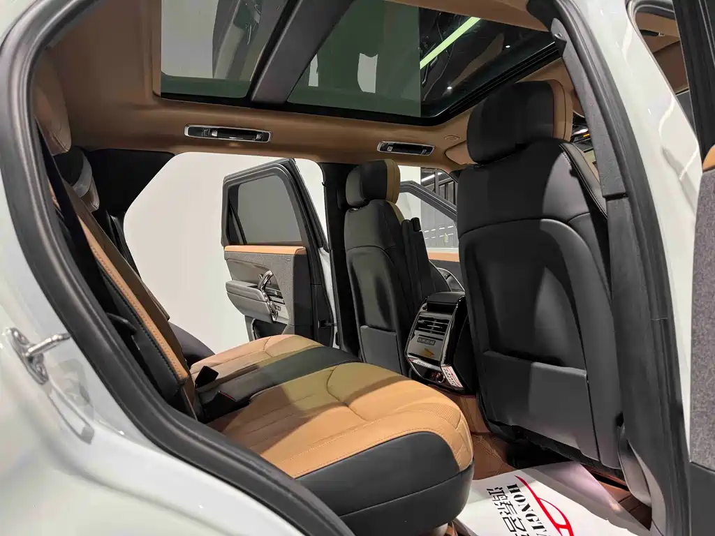 Range Rover Sport 2023 400PS Dynamic SE