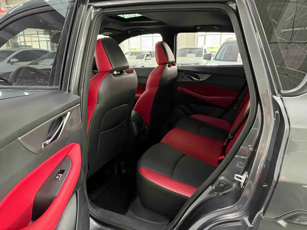 CS35PLUS 2021 Facelift Blue Whale NE 1.4T DCT Luxury Edition