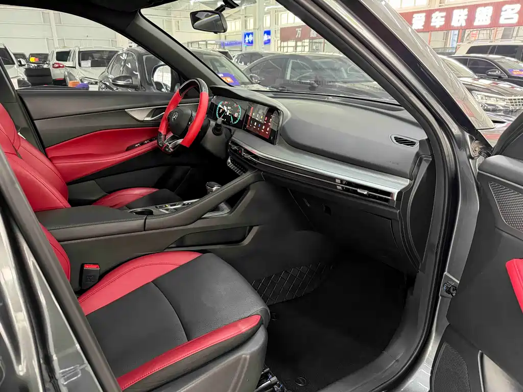 CS35PLUS 2021 Facelift Blue Whale NE 1.4T DCT Luxury Edition
