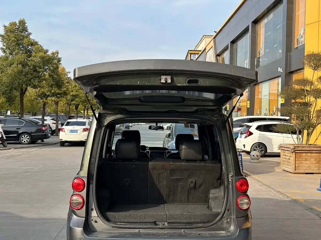 Changcheng M2 2014 Model 1.5L Manual Urban Edition