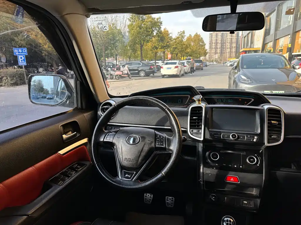 Changcheng M2 2014 Model 1.5L Manual Urban Edition
