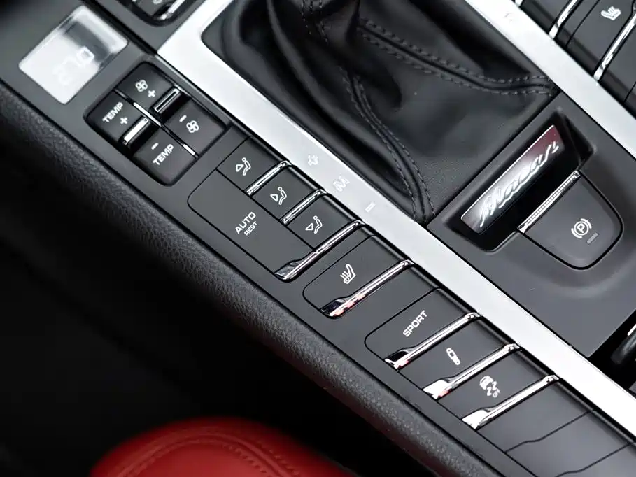 Macan 2.0T 2017款