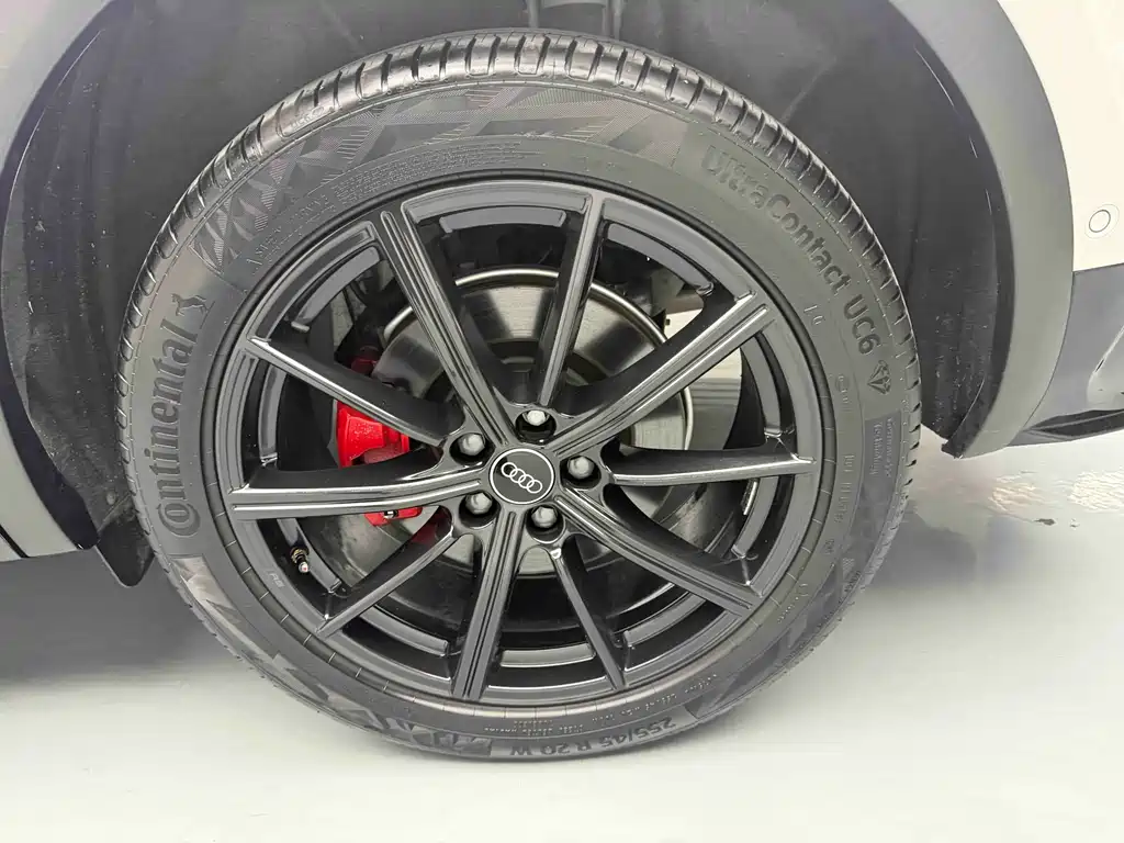 Audi Q5L Sportback 2021 40 TFSI Luxury Edition