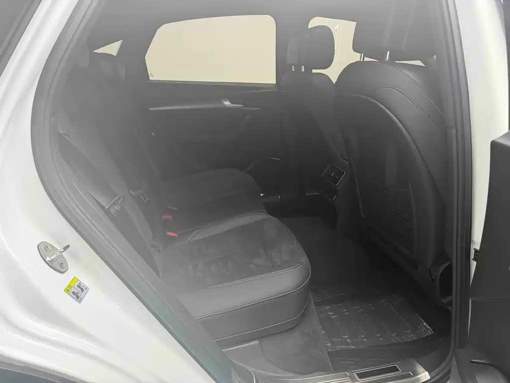 Audi Q5L Sportback 2021 40 TFSI Luxury Edition