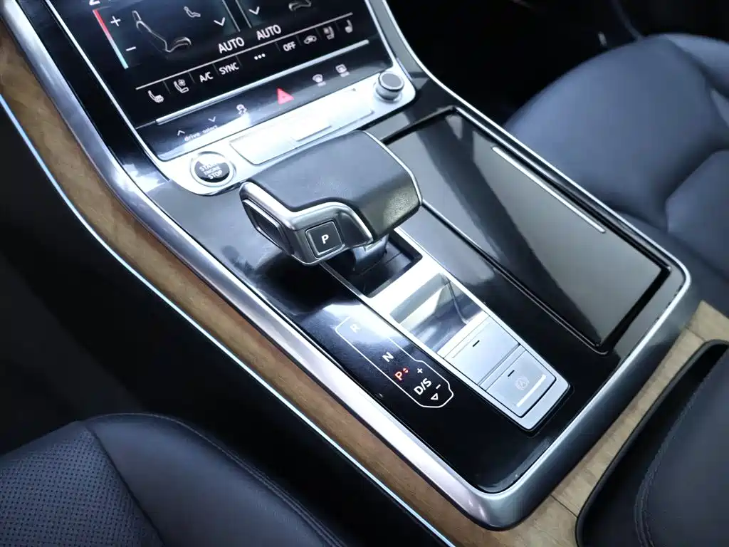 Audi Q7 2022 55 TFSI quattro S line Snow Sports Edition