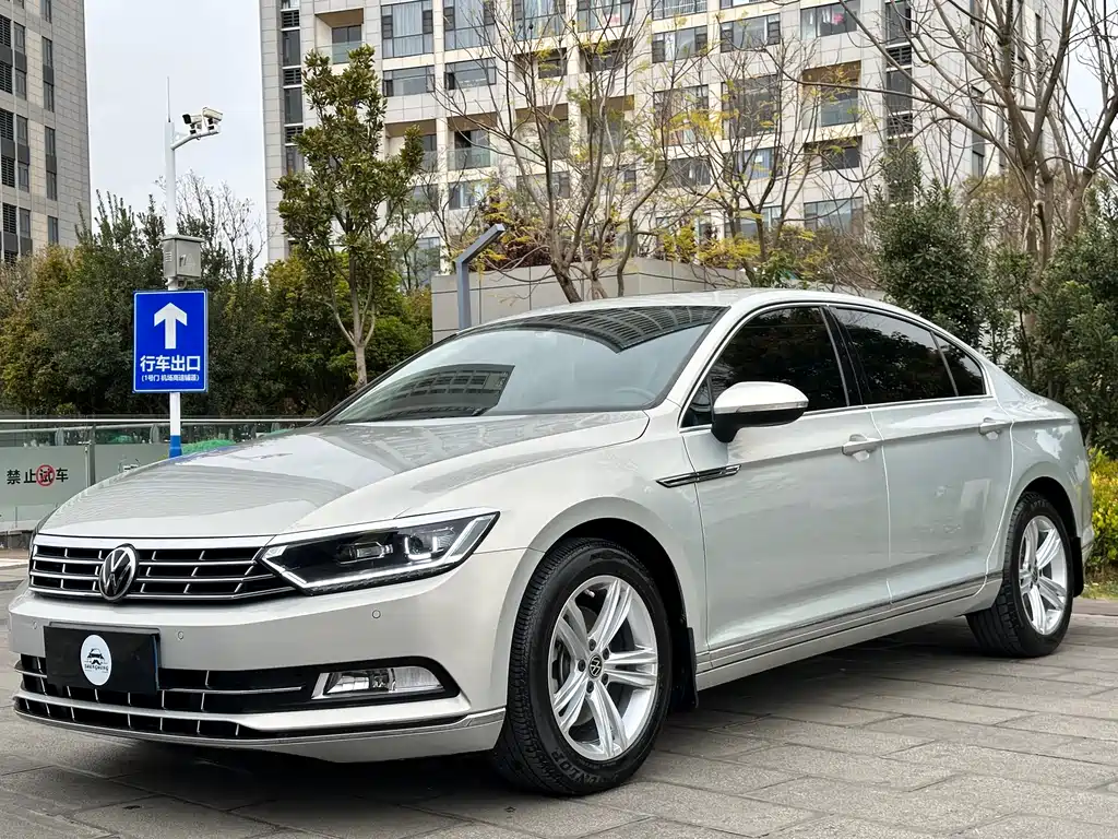 Magotan 2018 330TSI DSG Luxury Edition