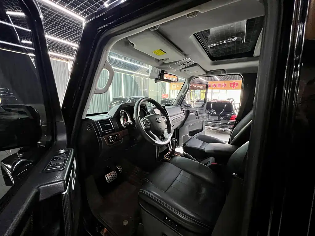 Beijing BJ80 2018 2.3T Automatic Luxury Edition National VI
