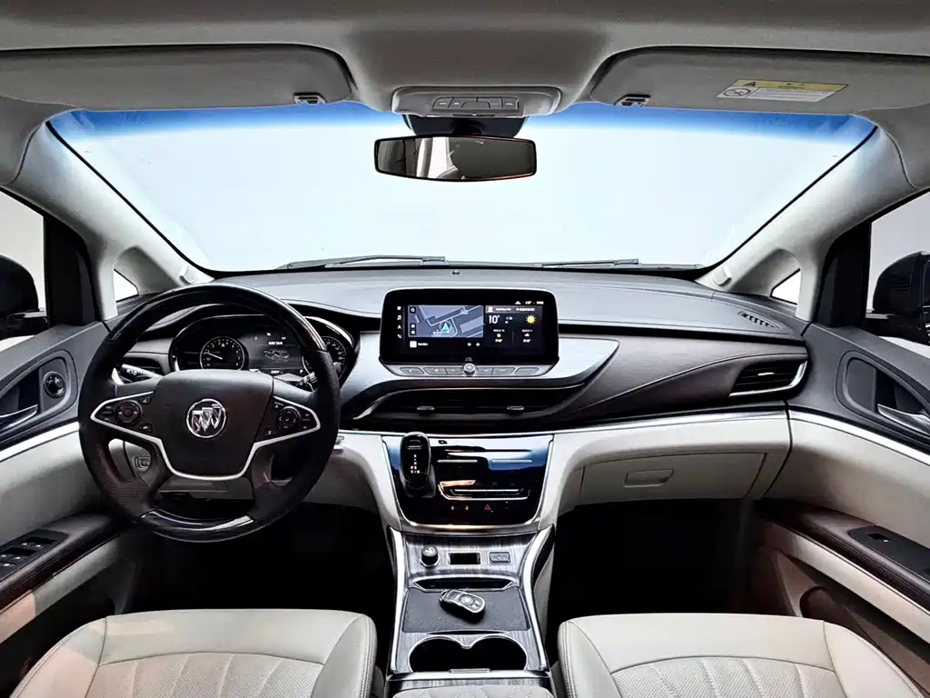 Buick GL8 2022 Luxury Edition with Wheelchair Access