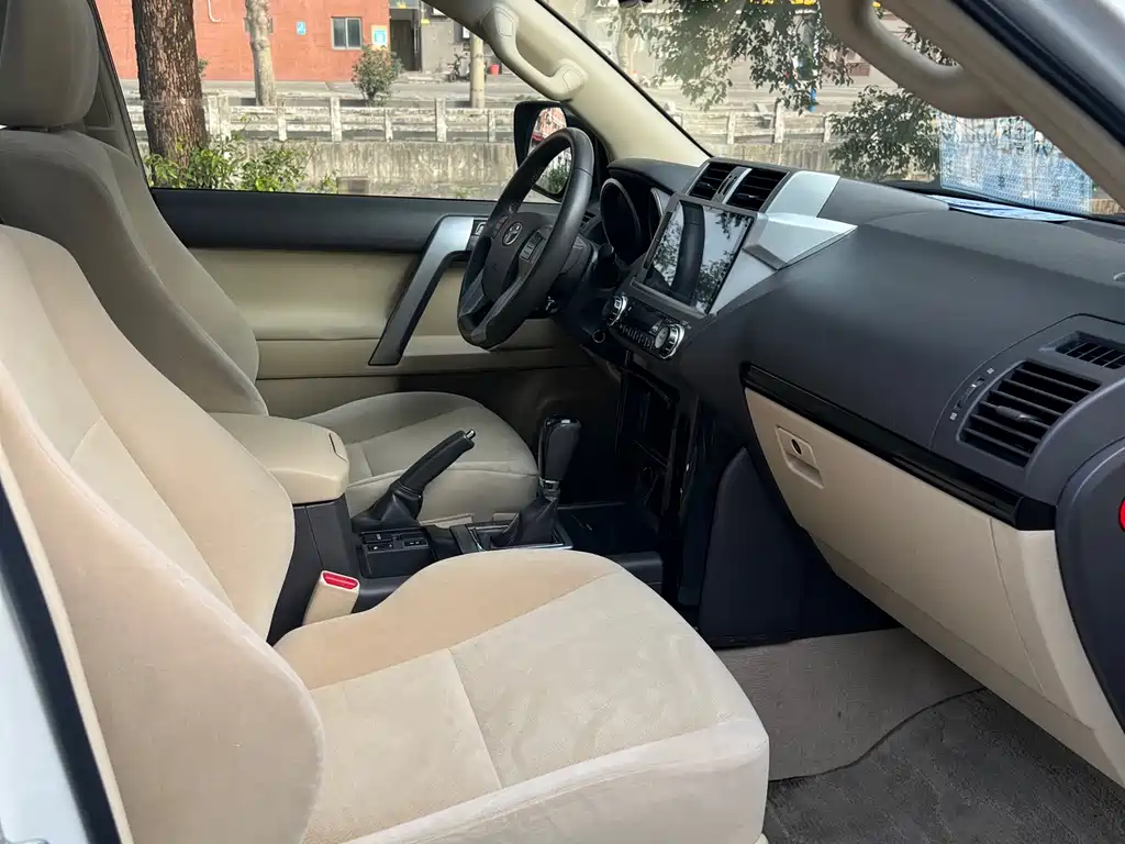 Prado (Imported) 2018 Model 2.7L Middle East Edition