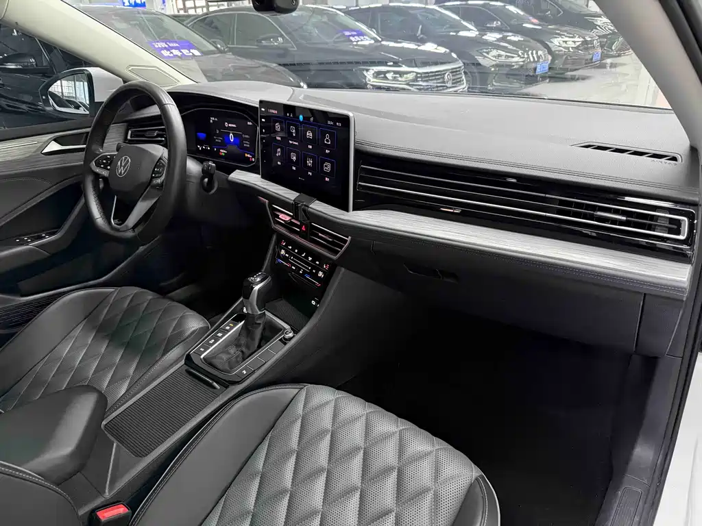 2023 Volkswagen Sagitar 280 TSI DSG Beyond Plus Edition