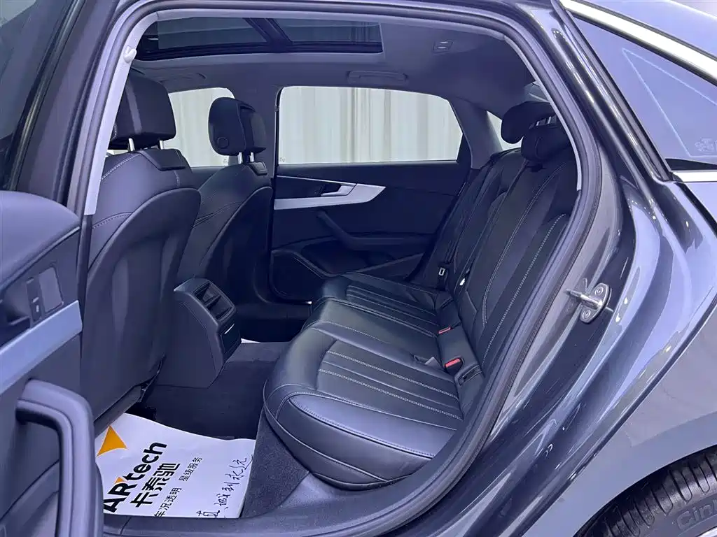 Audi A4L 2022 40 TFSI Sporty Dynamic Edition