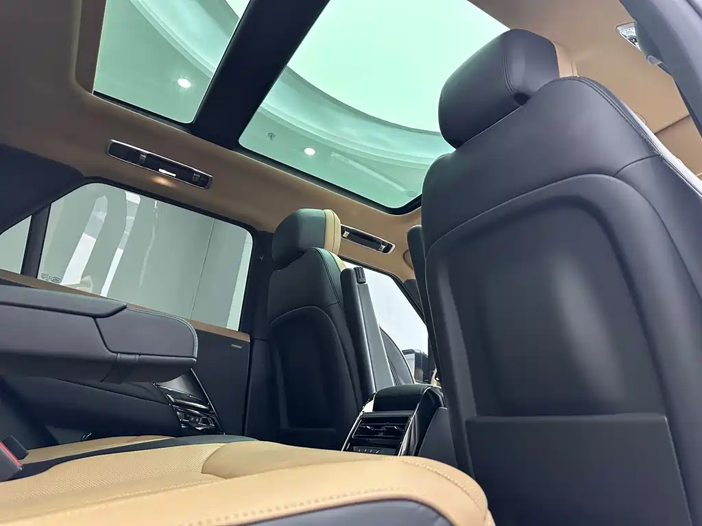 Range Rover Sport 2024 400PS Dynamic SE