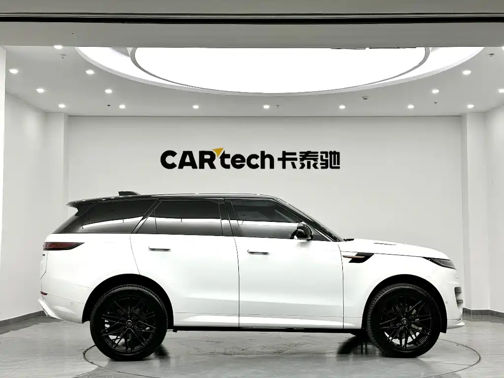 Range Rover Sport 2024 400PS Dynamic SE