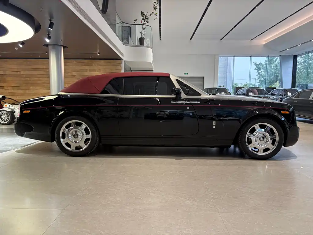 Phantom 2007 model 6.7L soft-top convertible