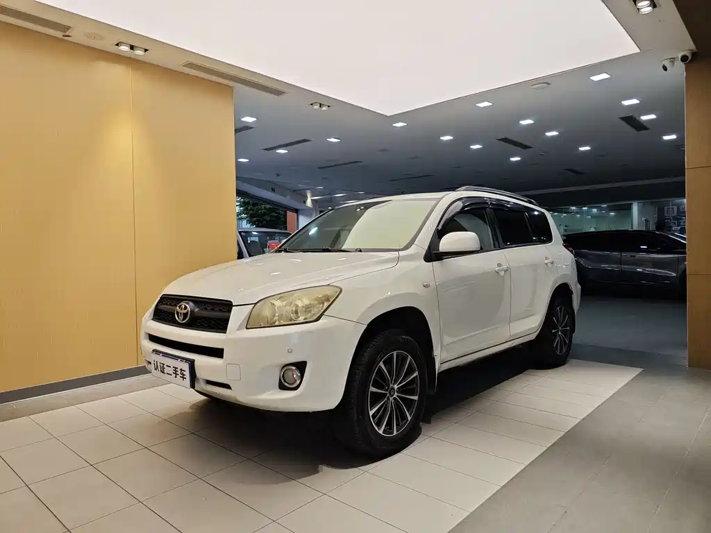 RAV4 2009 Luxury Automatic Edition