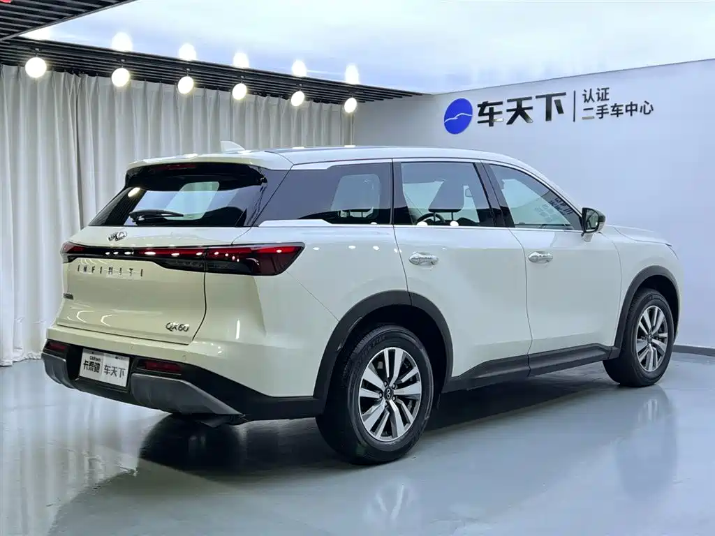 Infiniti QX60 2022 2.0T Comfort Edition