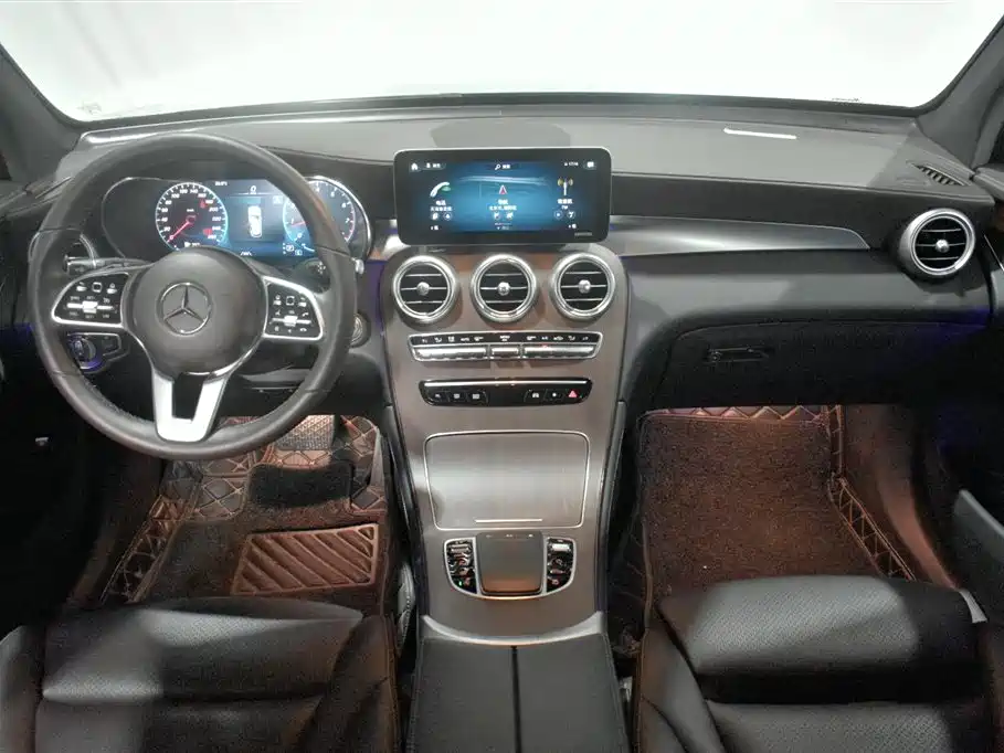 Mercedes GLC 300 L 4MATIC Sportline 2020款