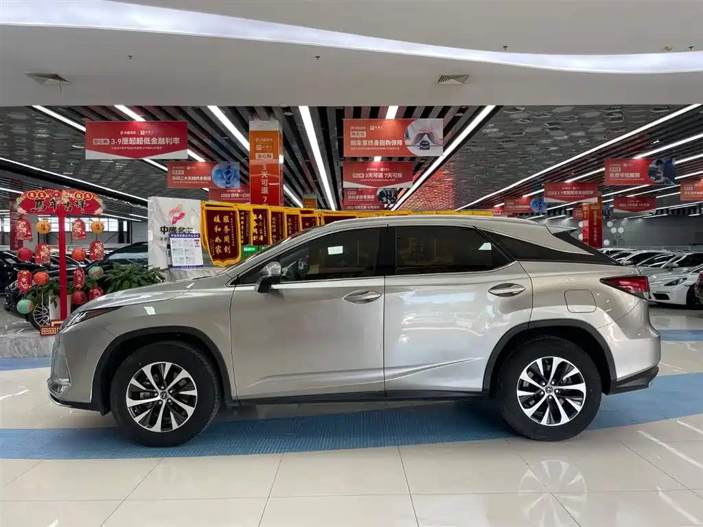Lexus RX 2020 Facelift 300 Two-wheel-drive Elite Edition