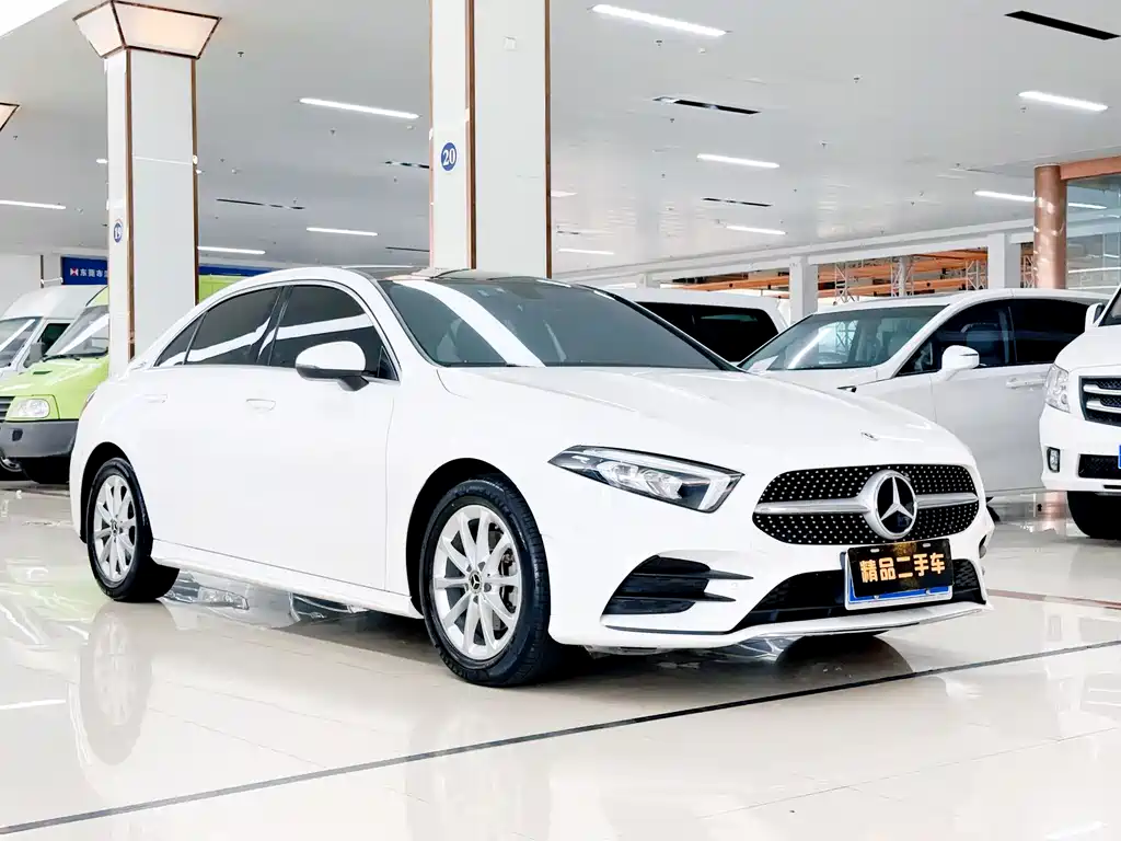 Mercedes-Benz A-Class 2021 A 200 L Sport Sedan Fashion Edition