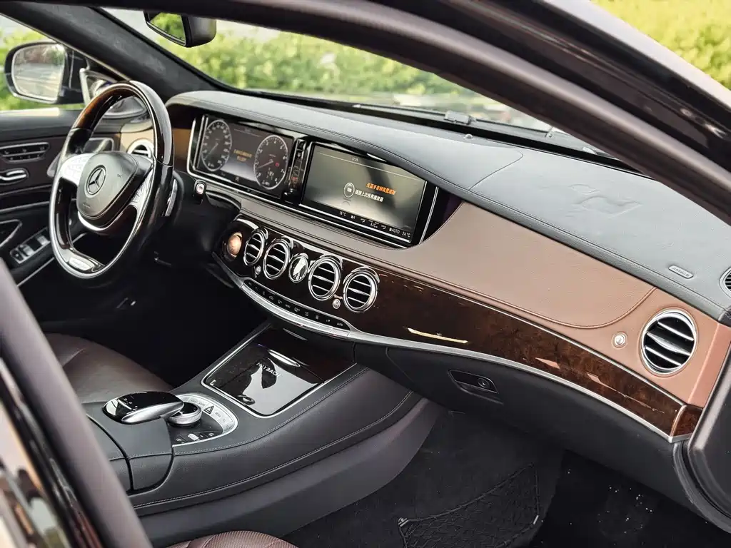 Maybach S-Class 2015款 S 400 4MATIC