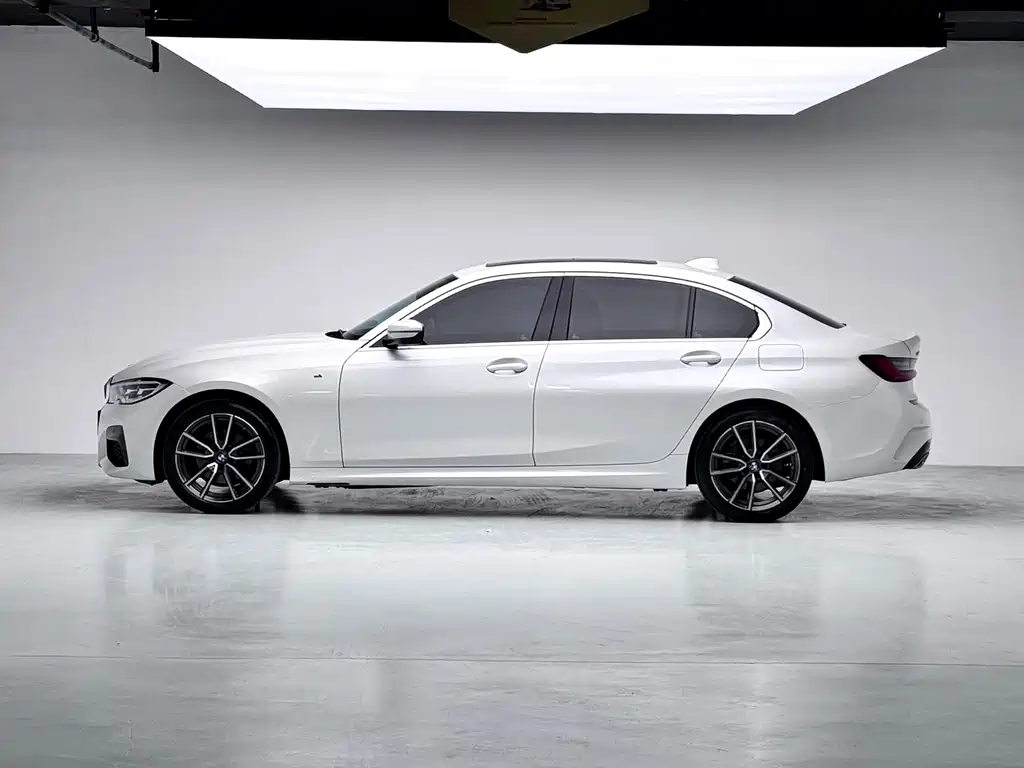 BMW 3 Series 2022 325i M Sport Package