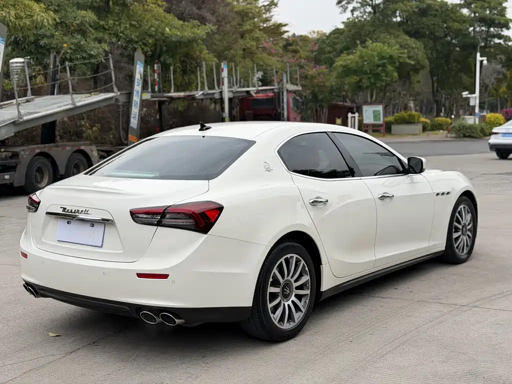 Ghibli 2014 3.0T Standard Edition