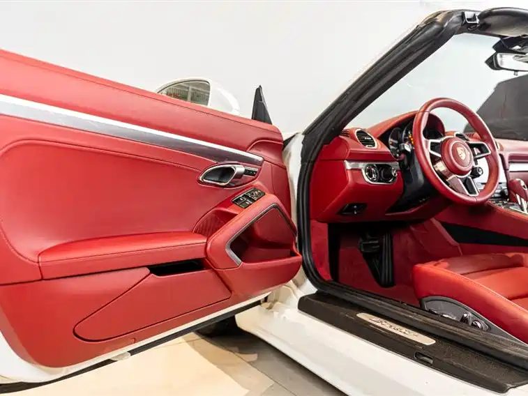 Porsche 718 Boxster 2.0T 2022 Model