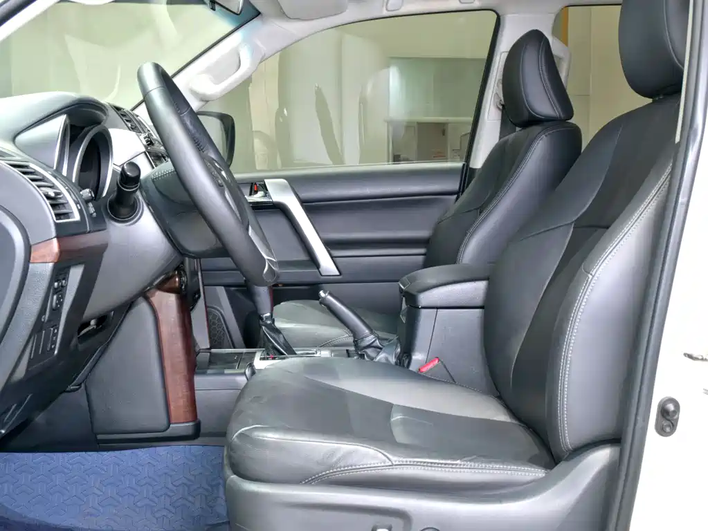 Prado 2016 3.5L Automatic TX-L NAVI