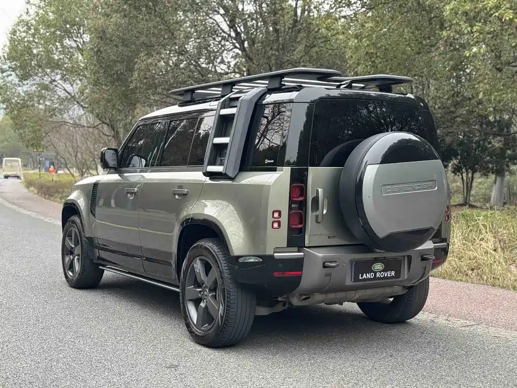 Land Rover Defender 2023 Edition 110 3.0T P400 X-DYNAMIC HSE