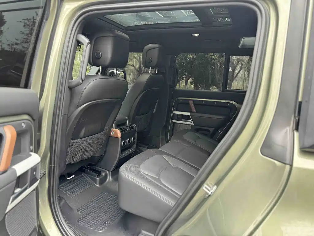 Land Rover Defender 2023 Edition 110 3.0T P400 X-DYNAMIC HSE