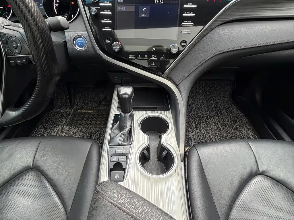 Camry 2018 Hybrid 2.5HG Luxury Edition