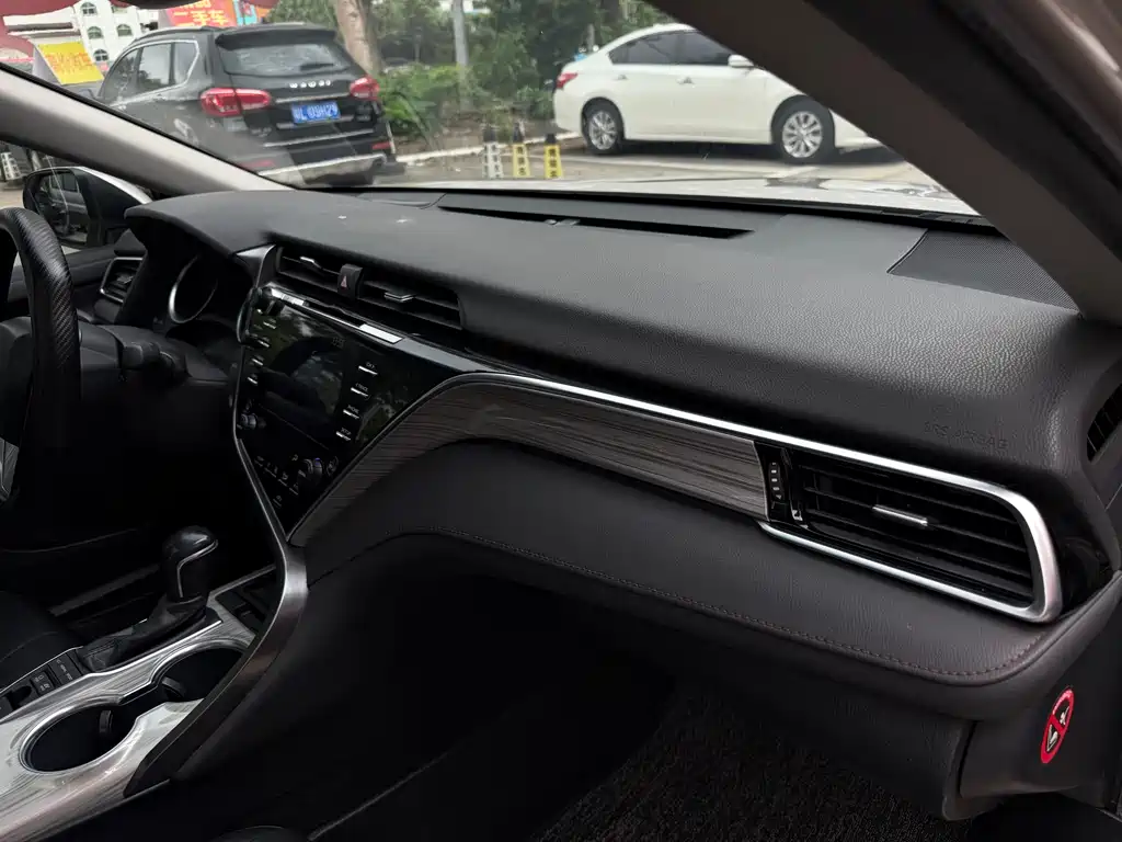 Camry 2018 Hybrid 2.5HG Luxury Edition