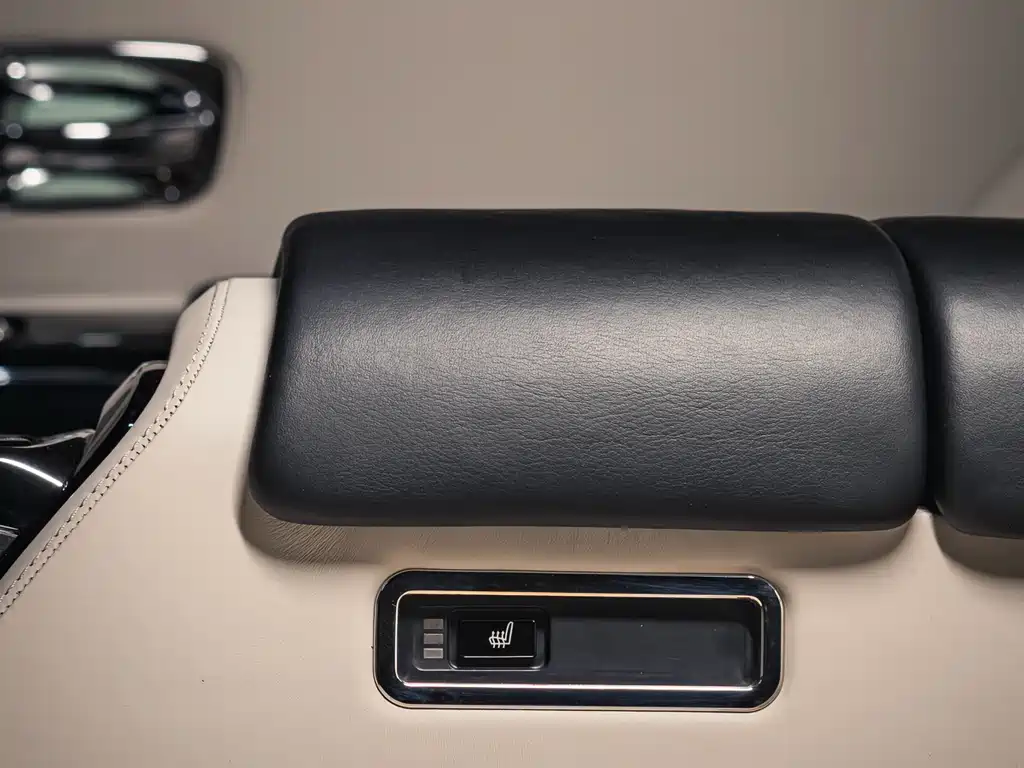 Phantom 2013 model 6.7L soft-top convertible