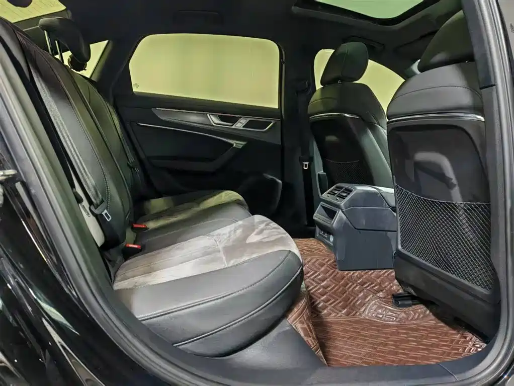 Audi A6L 2023 40 TFSI Luxury Dynamic Edition