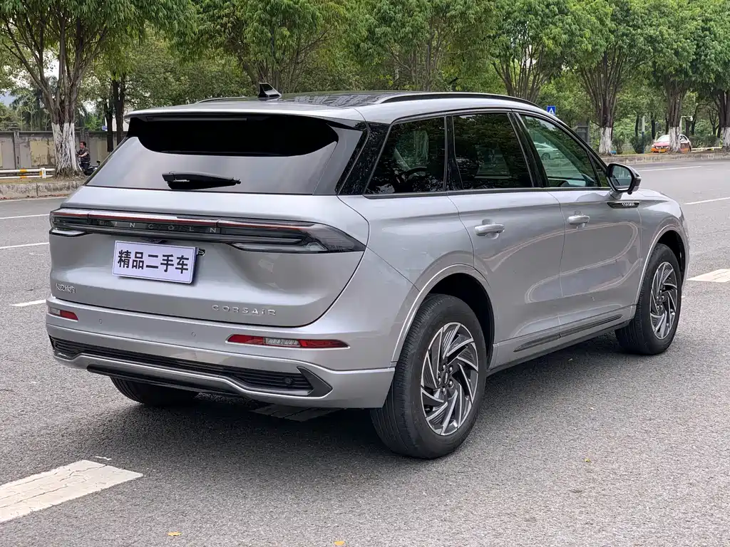 Explorer 2024 1.5T Two-Wheel Drive Premium Hybrid Edition