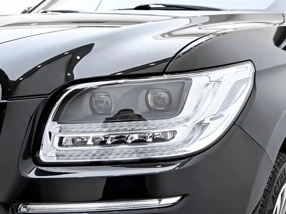 Navigator 2020 3.5T Prestige Edition