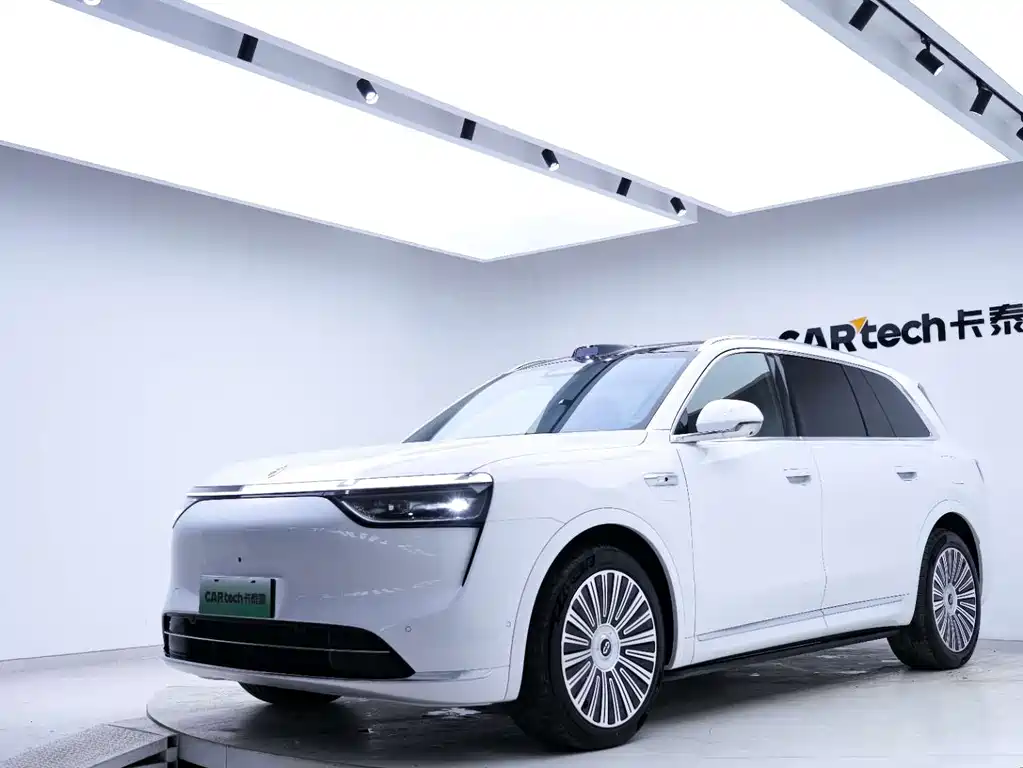 SUV M8 2025 Edition Range-Extended Ultra Version 53.4kWh 5-Seat Version (192-line LiDAR)
