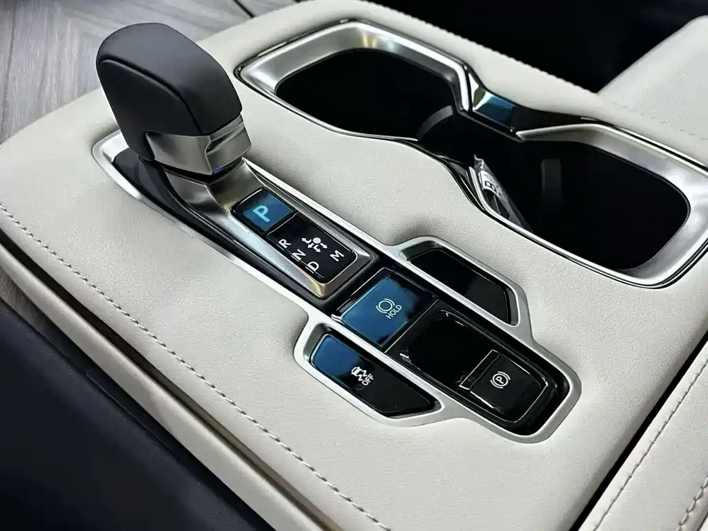 Lexus LM 2025 350h 7-Seat Elegance Edition