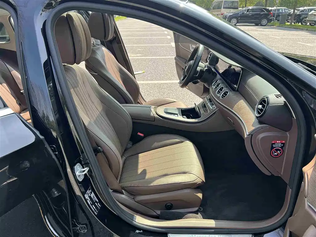 Mercedes-Benz E-Class 2021 E 300 L Fashion Edition