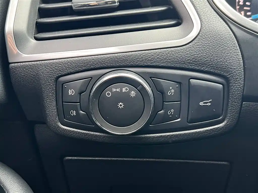 Escape 2016 EcoBoost 245 AWD Premium 7-seat