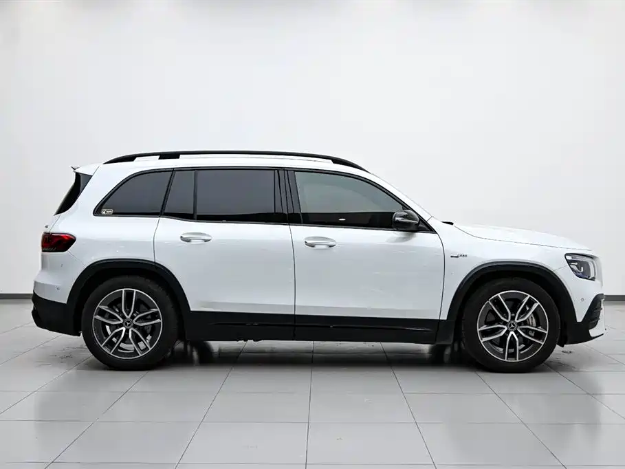Mercedes GLB AMG 2023 AMG GLB 35 4MATIC