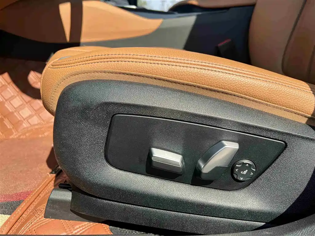 BMW 6 Series GT 2018 630i Luxury Design Package