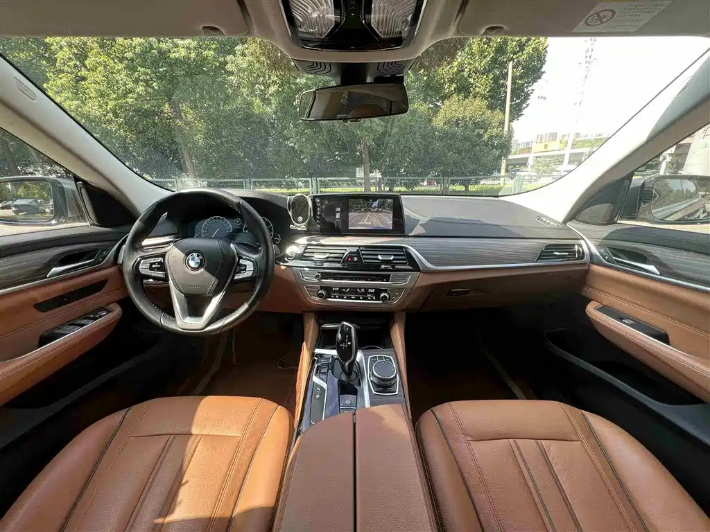BMW 6 Series GT 2018 630i Luxury Design Package