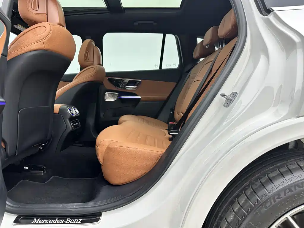 Mercedes-Benz GLC 2026 GLC 300 L 4MATIC Dynamic Edition 5-seater