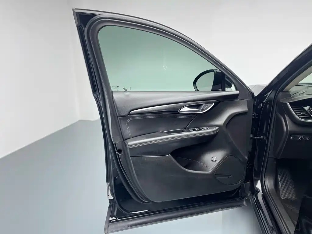 Buick Envision Plus 2021 652T Luxury 5-seat