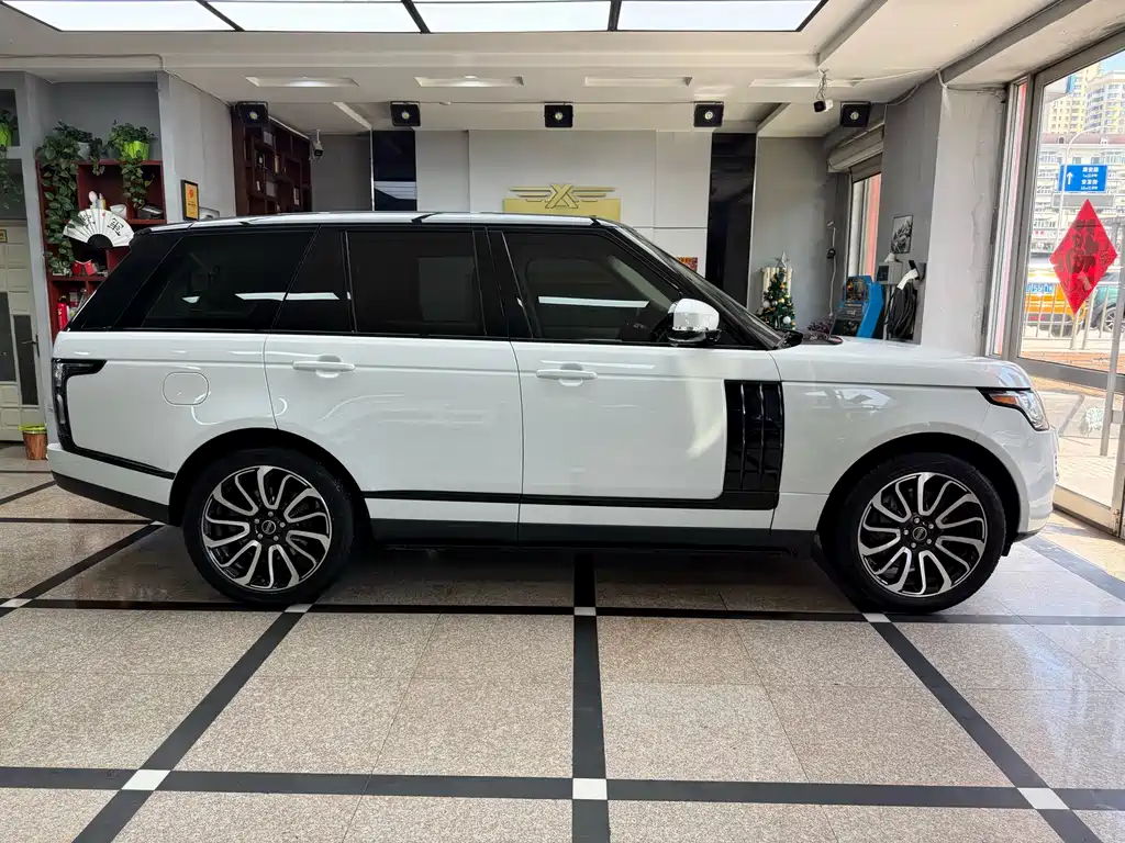 Range Rover 2014 model 3.0 TDV6 Vogue